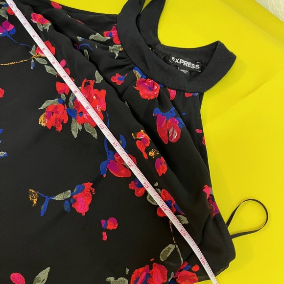 Express Floral Dressy Halter top, Black and red, Size XS - Picture 7 of 8